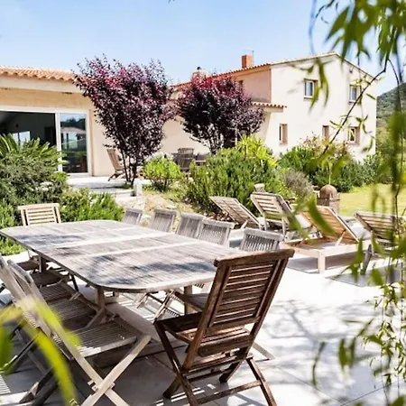 13 Couchages Villa